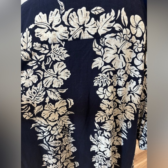 Beautiful Hawaiian 🌺 men’s casual men’s shirt 4XL by Pineapple Connection. - Picture 6 of 8